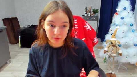 Snapshot of _arina_cox__ chatting on 01/05/25, 09:14 Arina online show from 01/05/25, 09:14