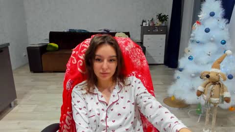 Snapshot of _arina_cox__ chatting on 01/11/25, 10:51 Arina online show from 01/11/25, 10:51