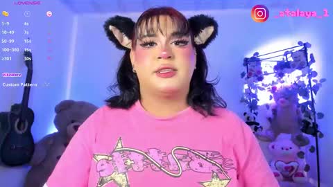 Snapshot of _atalaya_ chatting on 11/20/25, 02:45 independent model atalaya online show from 11/20/25, 02:45