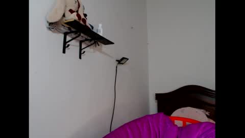 atenea online show from 10/11/25, 06:34