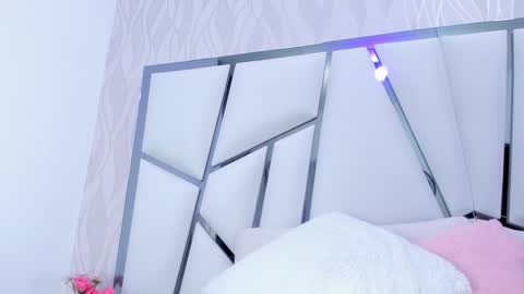 Aura online show from 12/29/24, 03:11