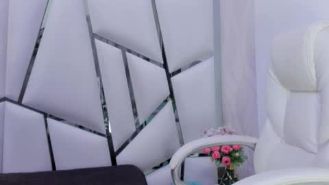 Aura online show from 03/09/25, 06:50