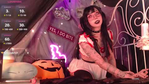 Crystal online show from 10/14/25, 05:36