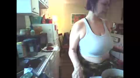 Snapshot of _big_tits_mcgee chatting on 01/29/25, 06:50 Big Tits McGee online show from 01/29/25, 06:50