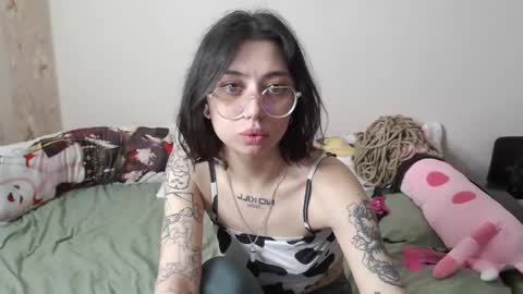 Snapshot of _by_double_sexy_miss_ chatting on 02/14/25, 02:44 _by_double_sexy_miss_ online show from 02/14/25, 02:44