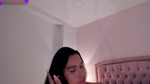 cailyn  online show from 10/16/25, 08:43