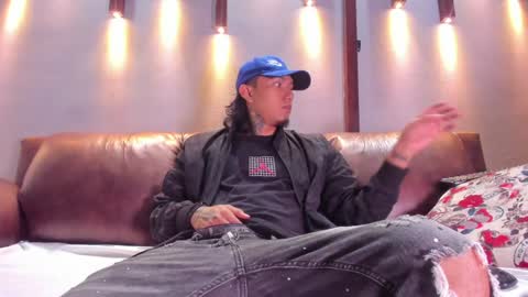 Snapshot of _cannabitch chatting on 12/29/24, 01:06 Shatta Sara online show from 12/29/24, 01:06