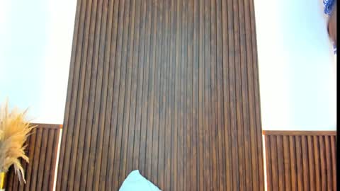 Snapshot of _cannabitch chatting on 02/18/25, 04:26 Shatta Sara online show from 02/18/25, 04:26