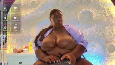 Caro. online show from 10/18/25, 08:31