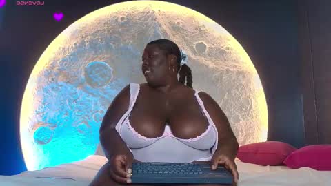 Caro. online show from 11/22/25, 07:13