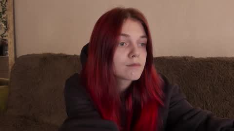 Caroline online show from 10/26/25, 01:28