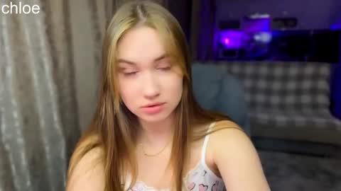 _chloe_miller_ online show from 10/14/25, 06:20