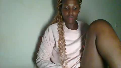 clara online show from 01/28/25, 06:49