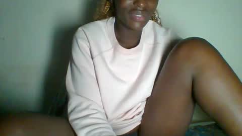 clara online show from 02/07/25, 08:42