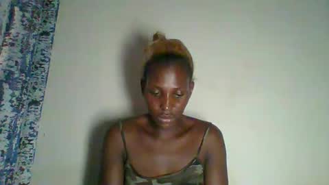 clara online show from 03/04/25, 09:07