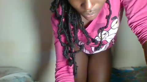 clara online show from 03/07/25, 05:18