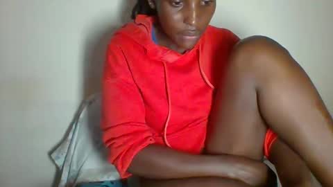 clara online show from 03/10/25, 11:10