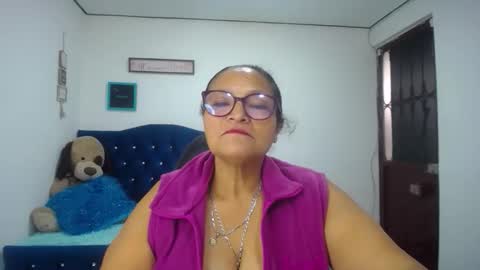 _cristal09 online show from 09/10/25, 06:19