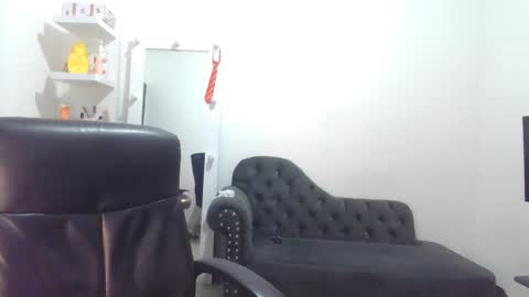 Katherine   Shedule  10pm -4 am  Colombia hour online show from 12/10/24, 06:33