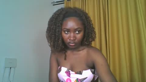 Snapshot of _cutestephanie chatting on 10/01/25, 02:28 STEPH online show from 10/01/25, 02:28