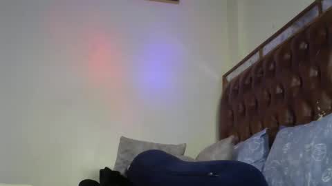 Snapshot of _daddyslittlemonster_ chatting on 11/19/25, 11:43 lily online show from 11/19/25, 11:43