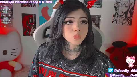Snapshot of _deadly_doll chatting on 12/25/24, 10:59 online show from 12/25/24, 10:59