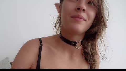 DemiDee online show from 11/02/25, 08:17