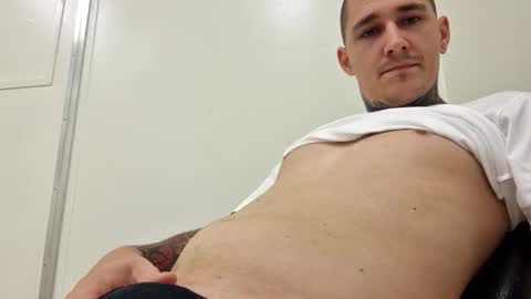 _devil_in_me_ online show from 10/10/25, 02:21