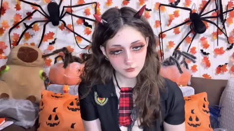 Kate online show from 10/09/25, 05:33