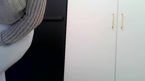 Snapshot of _domnatermsi chatting on 02/15/25, 09:59 _domnatermsi online show from 02/15/25, 09:59