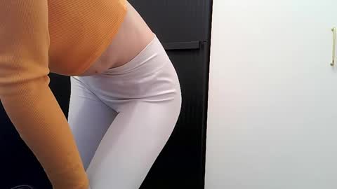 Snapshot of _domnatermsi chatting on 02/22/25, 05:35 _domnatermsi online show from 02/22/25, 05:35