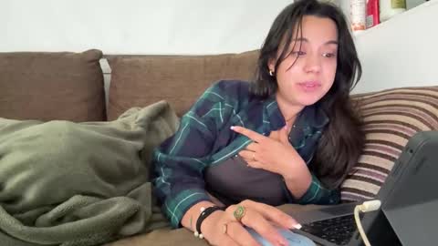  elena barra online show from 10/26/25, 10:21