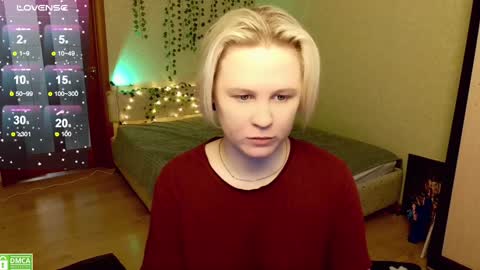 Snapshot of _elven_dreams__ chatting on 12/15/24, 07:57 chloue and Gretta online show from 12/15/24, 07:57