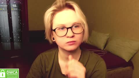 Snapshot of _elven_dreams__ chatting on 01/13/25, 06:05 chloue and Gretta online show from 01/13/25, 06:05