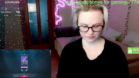 Snapshot of _elven_dreams__ chatting on 01/20/25, 06:21 chloue and Gretta online show from 01/20/25, 06:21