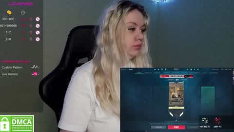 Snapshot of _elven_dreams__ chatting on 02/06/25, 02:22 chloue and Gretta online show from 02/06/25, 02:22