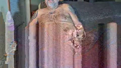 _emerald_city online show from 11/21/25, 01:43