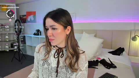 Snapshot of _emiliaa_ chatting on 01/19/25, 06:20 Milana online show from 01/19/25, 06:20