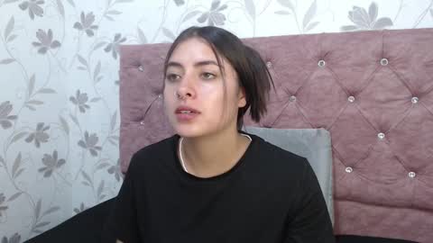 Emma online show from 03/10/25, 01:12