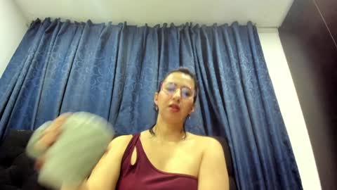 Snapshot of _emma_loyd_ chatting on 12/03/24, 11:13 Emma online show from 12/03/24, 11:13
