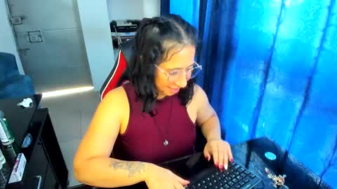 Snapshot of _emma_loyd_ chatting on 03/04/25, 07:54 Emma online show from 03/04/25, 07:54