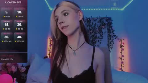 Snapshot of _eva_pleasure_ chatting on 10/09/25, 07:17 Eva online show from 10/09/25, 07:17