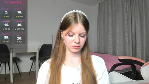 Snapshot of _eva_queen chatting on 12/05/24, 07:06 Eva online show from 12/05/24, 07:06