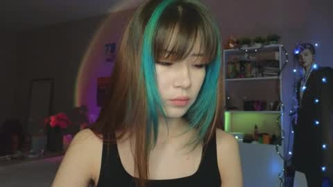 EveEva online show from 10/11/25, 03:17