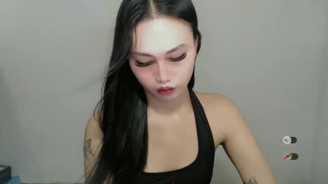 STEFFANNY WELL. online show from 12/30/24, 02:19