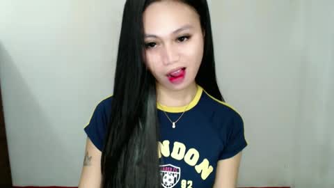 STEFFANNY WELL. online show from 03/02/25, 12:20