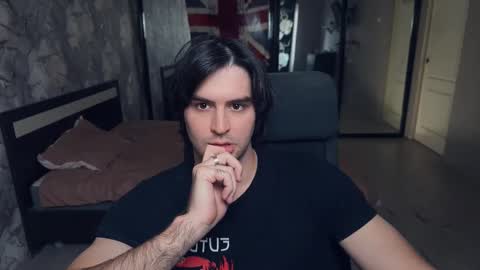 Keanu online show from 10/19/25, 12:17