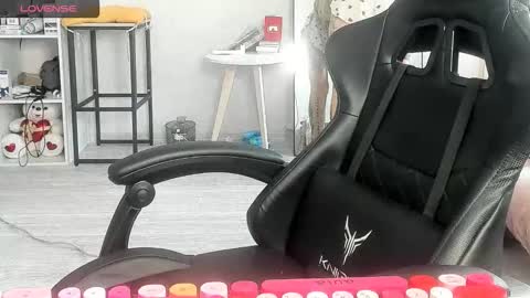 Alis online show from 10/29/25, 07:21