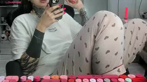 Alis online show from 11/12/25, 08:04