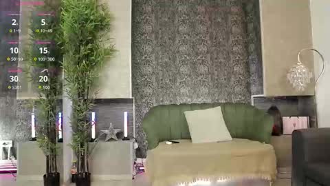 Mia online show from 11/05/25, 05:51